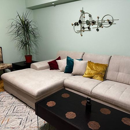 Sofiart Apartment Bucharest Luaran gambar