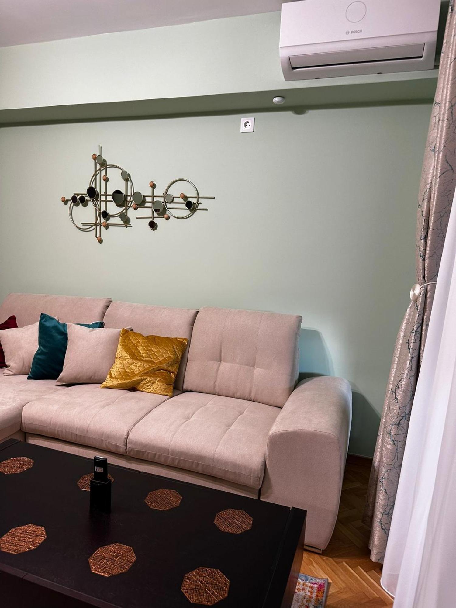 Sofiart Apartment Bucharest Luaran gambar